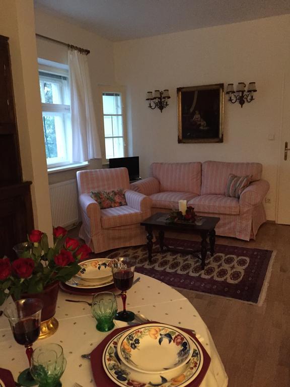 Exquisites Gartenapartment In Eleganter Jugendstilvilla เวียนนา ห้อง รูปภาพ