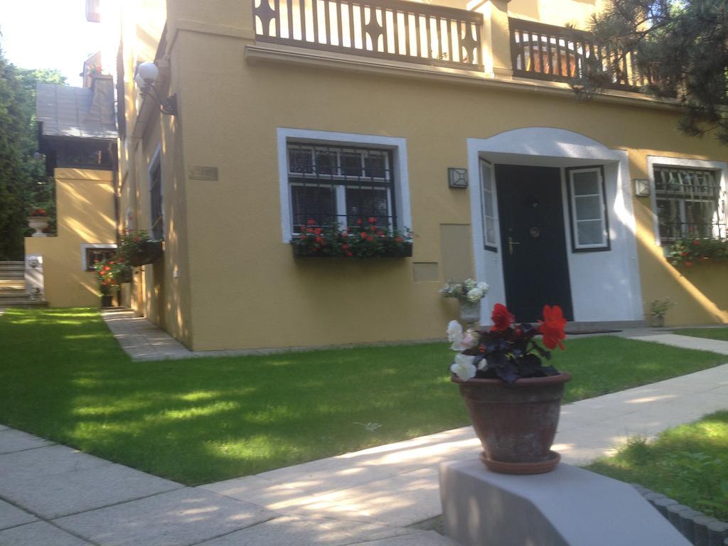 Exquisites Gartenapartment In Eleganter Jugendstilvilla เวียนนา ภายนอก รูปภาพ