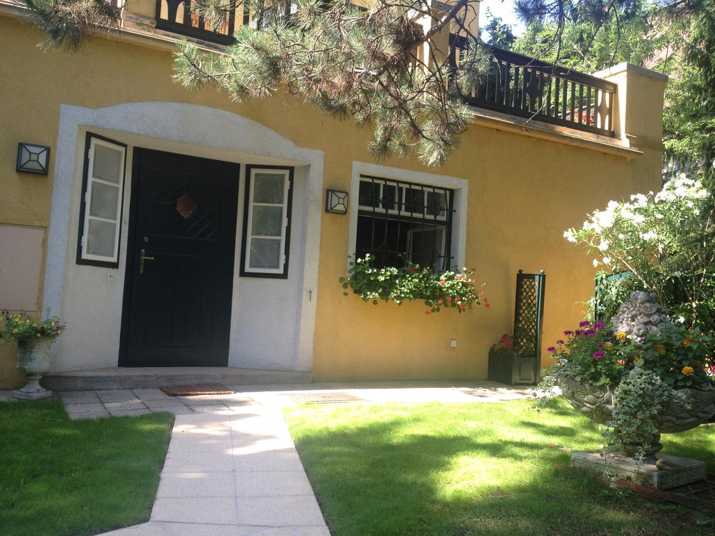 Exquisites Gartenapartment In Eleganter Jugendstilvilla เวียนนา ภายนอก รูปภาพ